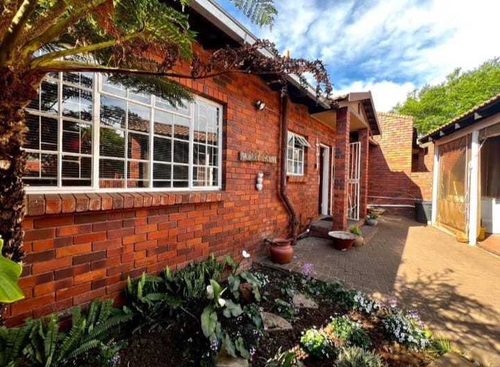 To Let 2 Bedroom Property for Rent in Langenhovenpark Free State